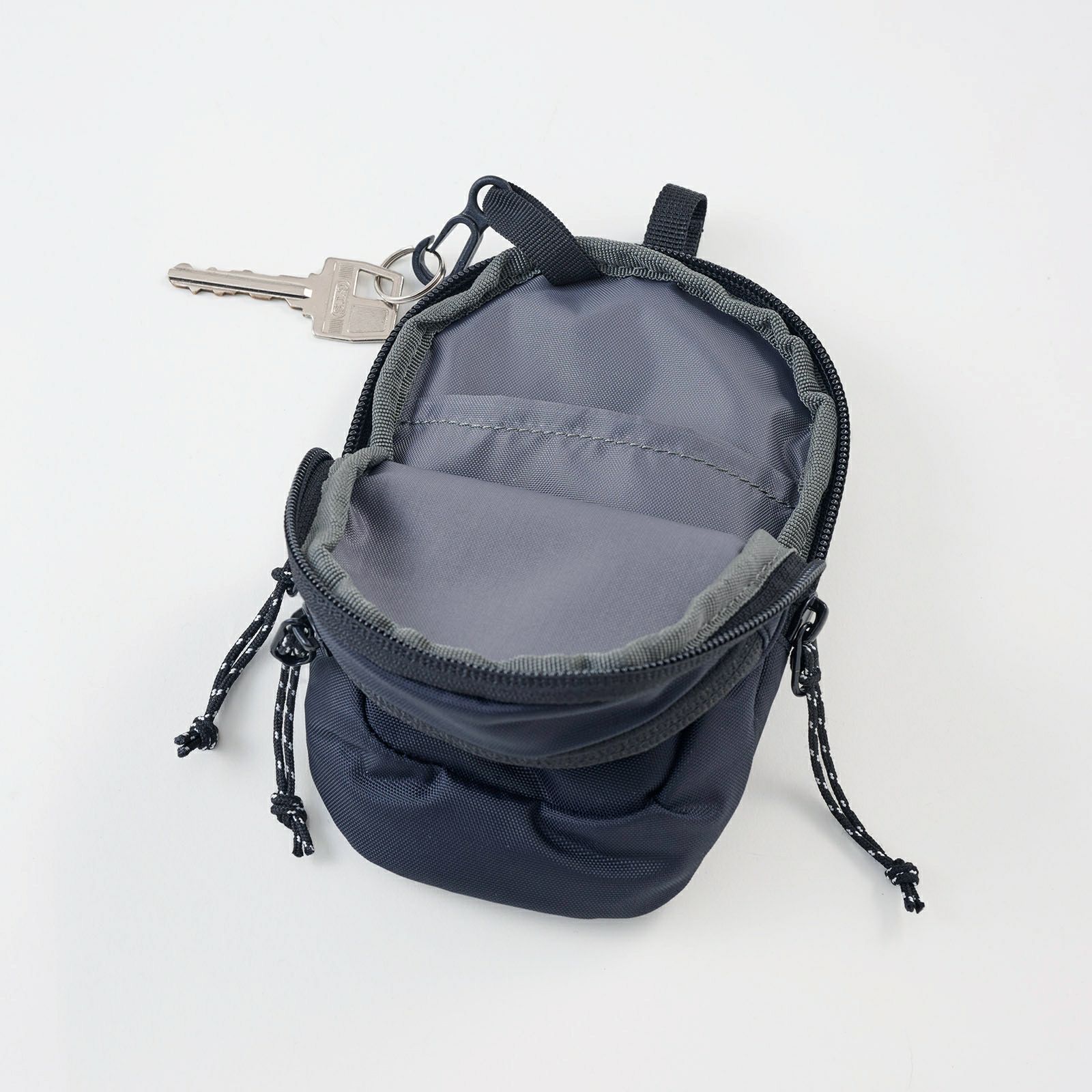 ヴァクトーヴォヤージュ ポーチバッグ MILLET ミレー Millet ヴォヤージュ パッデッド ポーチ VOYAGE